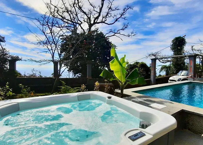 Quinta Belmonte With Private Heated Pool In Funchal (Madeira)